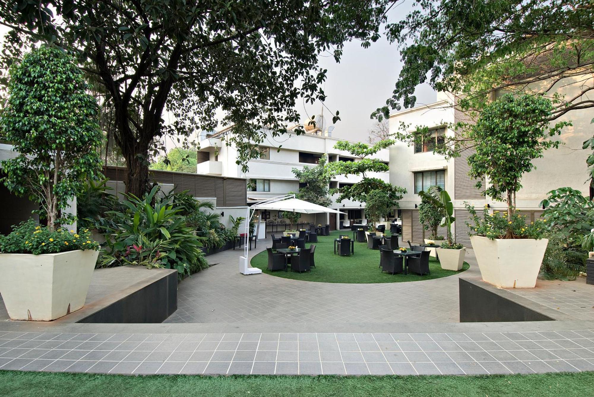 Citrus Hotel Lonavala Eksteriør bilde