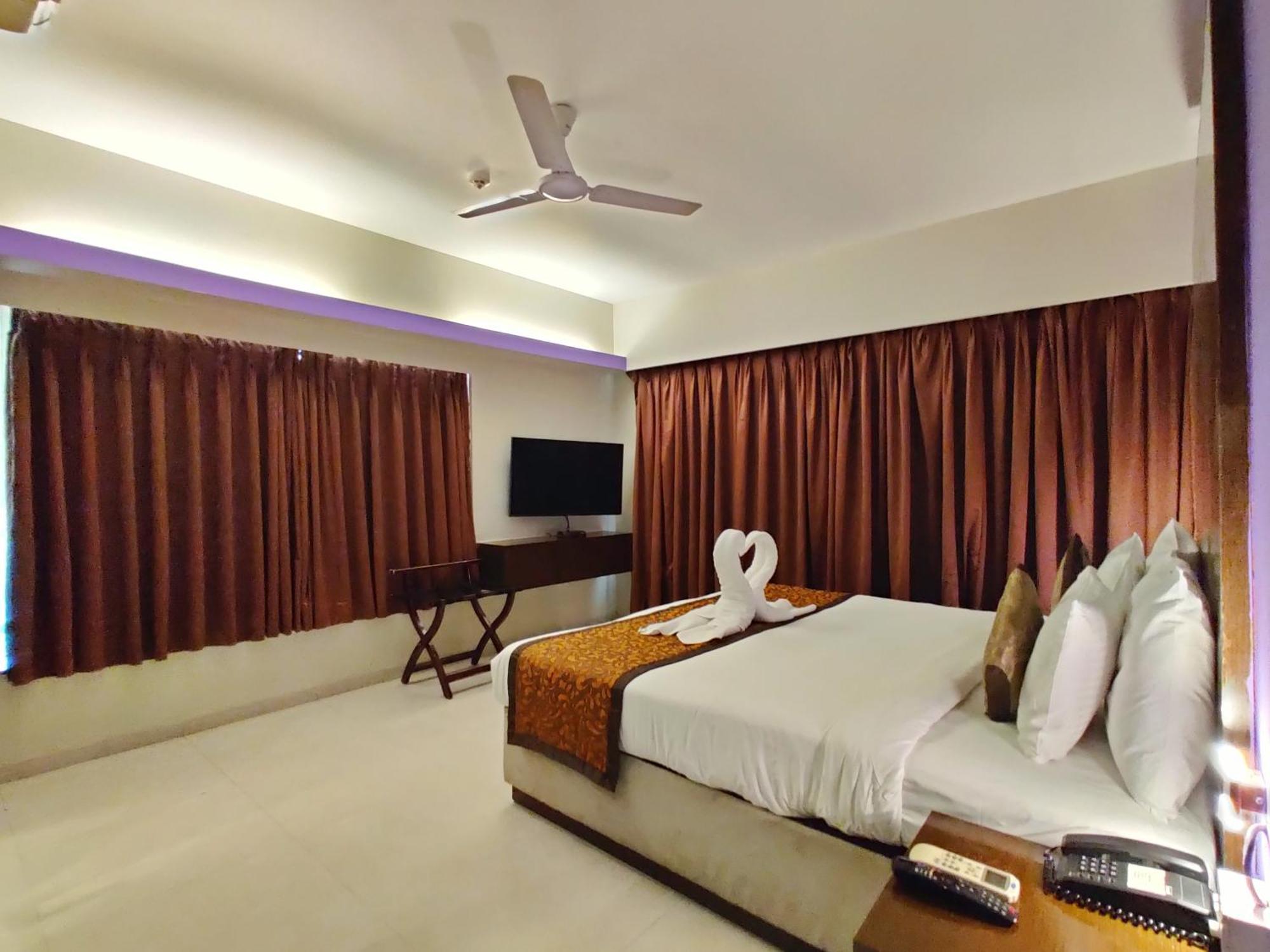Citrus Hotel Lonavala Eksteriør bilde